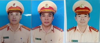 Cấp Bằng 