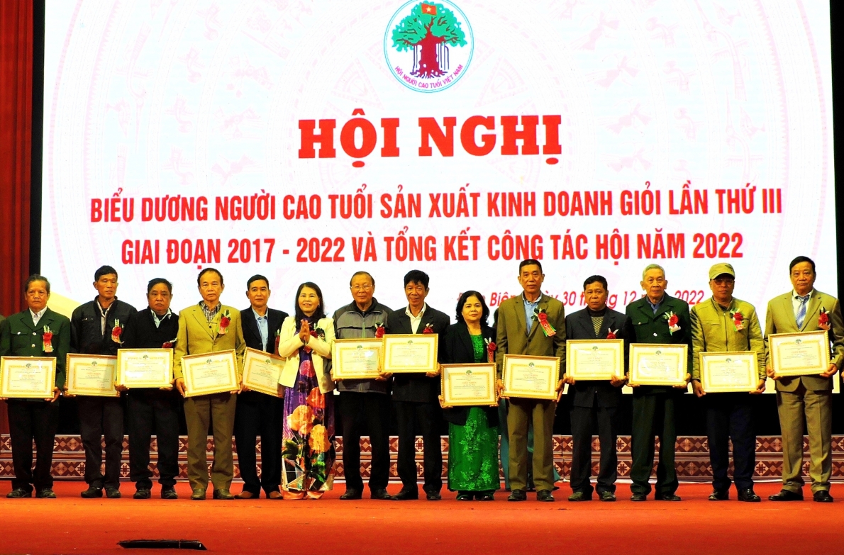 “Tiếp lửa”, động viên NCT tiếp tục làm giàu cho quê hương, đất nước