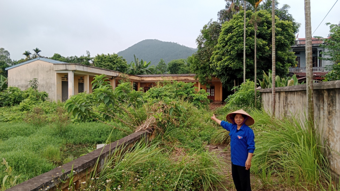 Bài 1: Trụ sở bỏ hoang gây lãng phí, mất mĩ quan