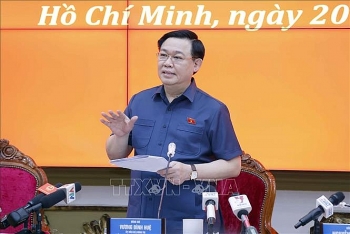 Chủ tịch Quốc hội làm việc với Ban Thường vụ Thành ủy TP Hồ Chí Minh