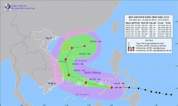 Bão Rai đi vào Biển Đông, trở thành cơn bão số 9