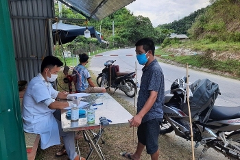 Lai Châu: Trở về nước không khai báo y tế, nam thanh niên bị phạt 5 triệu đồng